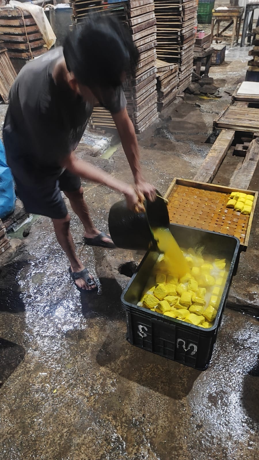 Atur jadwal pengiriman sesuai kebutuhan.